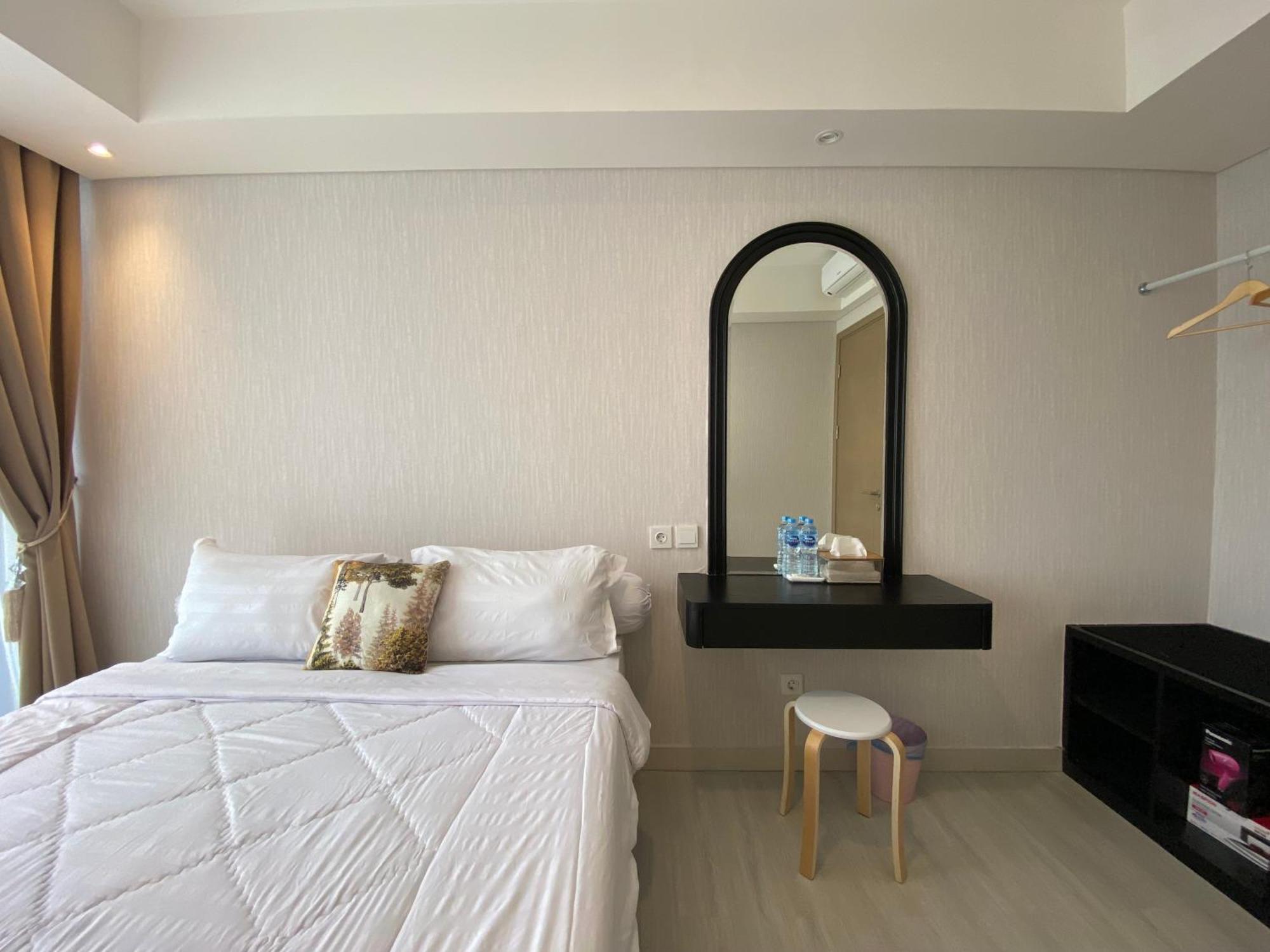 Comfort And Luxury Private Room At Goldcoast Pik Jakarta Extérieur photo